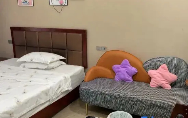 Youke Homestay (Hubei University of Economics, Canglong Island, Wuhan)