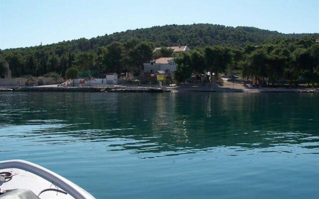 Sveti Kriz 4