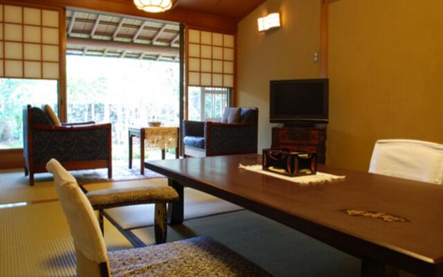 Kappo Ryokan Momiya