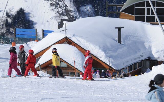 Hotel SNO Mont Romies