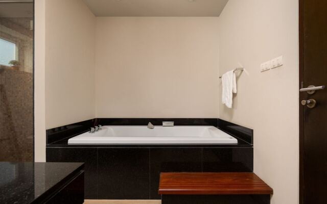 Serenity Grand Seaview Suite