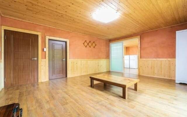 Gyeongju Cypress Pension