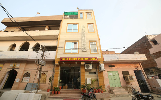 OYO 24220 Hotel Bohra International