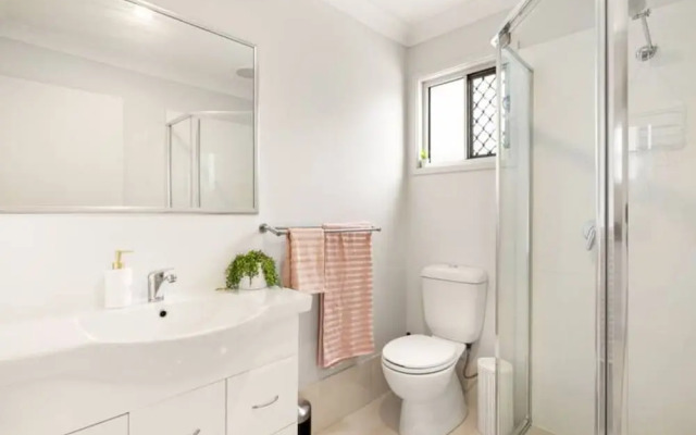 35 Freney St
