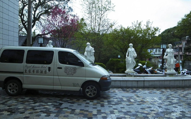 Grand Pleasure Spring Hotel