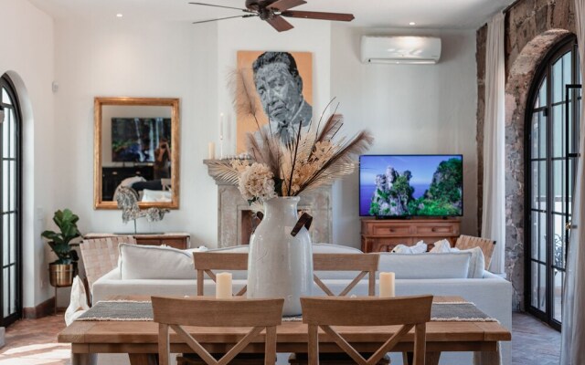 Panoramic Paradise 3BR Overlooking SMA