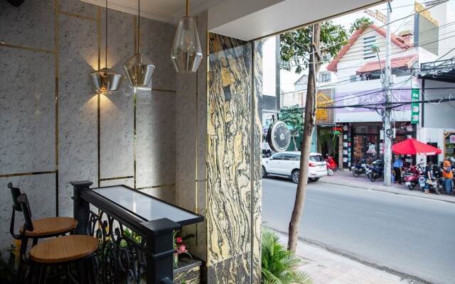 Hoa Huong Duong Boutique Apartment