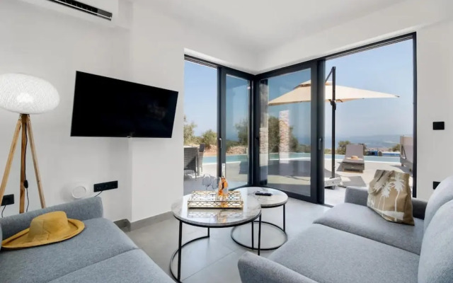 Villa Andria With 5 Bedrooms and 5 Bathrooms