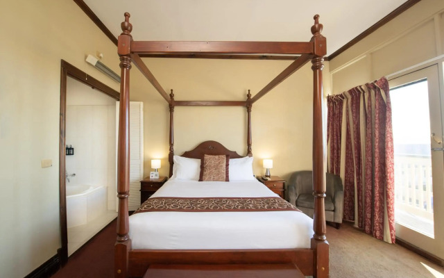 Anchorage Seafront Hotel