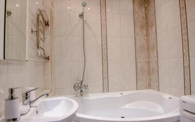 Золотой ключ на улице Авиаторов 25