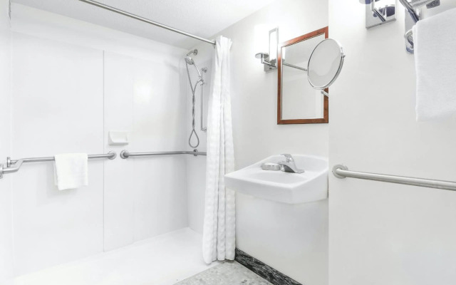 Woodcliff Hotel and Spa