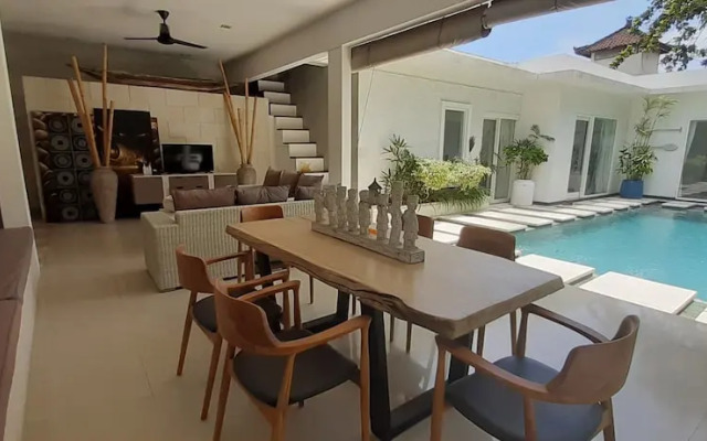 Villa LA