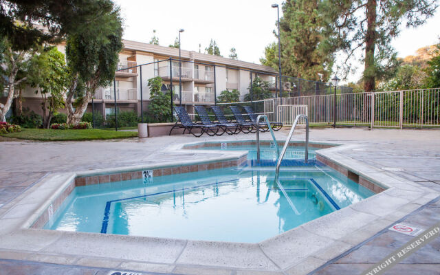 Toluca Hills Apartments By Avalon