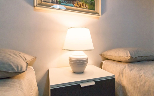 Principe Railway Station Flat