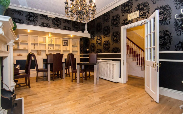 The York Hotel