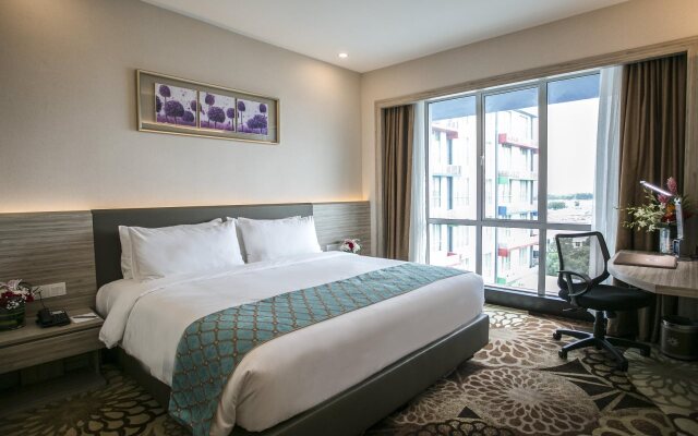 V8 Hotel