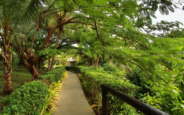 Wananavu Beach Resort