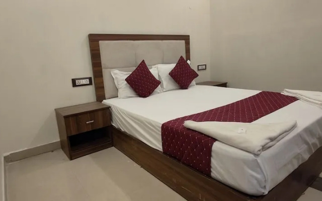 Hotel Blue Sky Residency