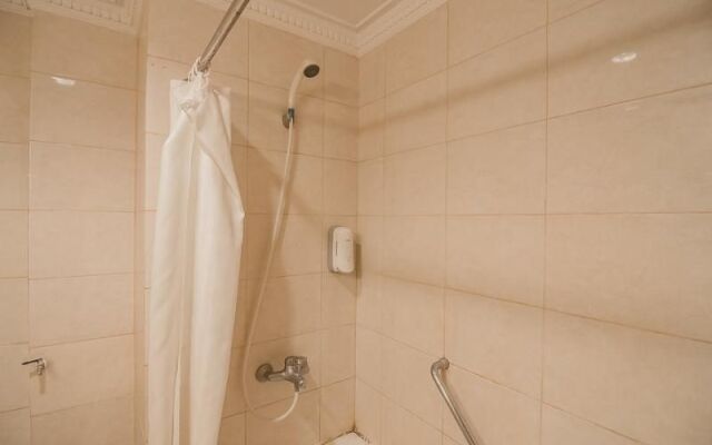 RedDoorz Premium Syariah @ Semarang City Center