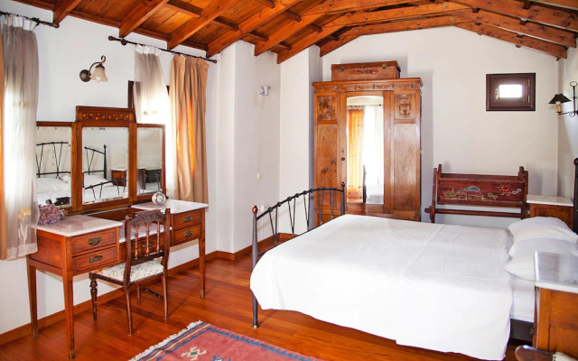 Vacation home in the Archanes with balcony