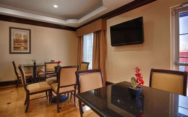 Best Western Plus Manvel Inn & Suites