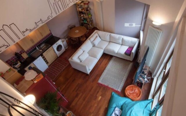 Spacious 2BR Home in Surrey Quays W/terrace