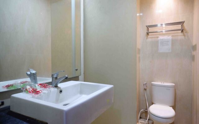 RedDoorz Plus Syariah near Laweyan Solo