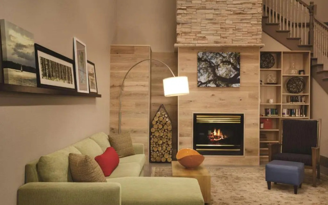 Country Inn & Suites