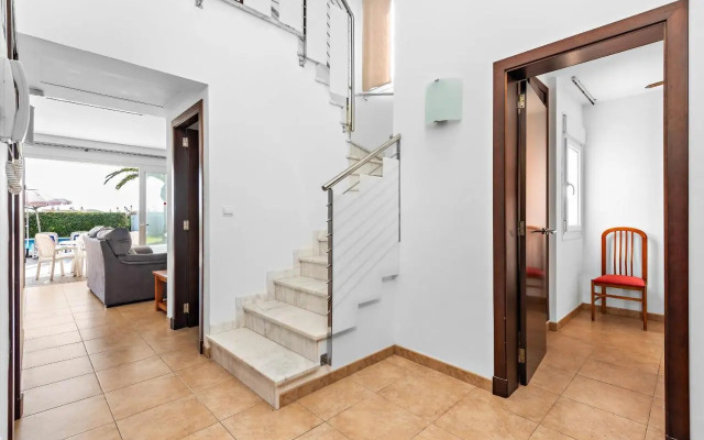 Villas Calan Bosch Emily