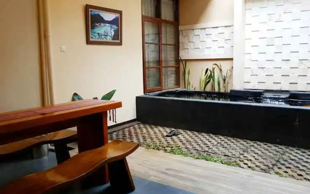 Rumah Tamu Muararajeun