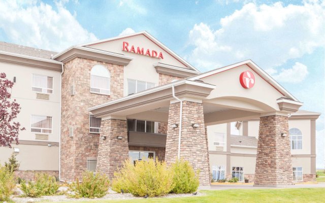 Ramada by Wyndham Pincher Creek