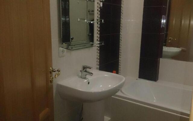 Apartment on Tole Bi