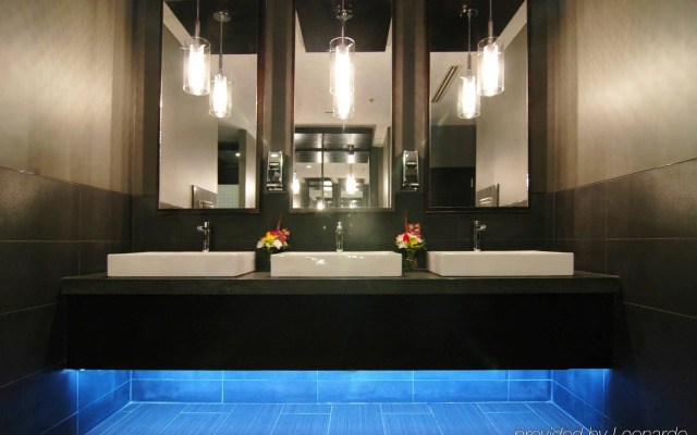Delta Hotels by Marriott Edmonton Centre Suites