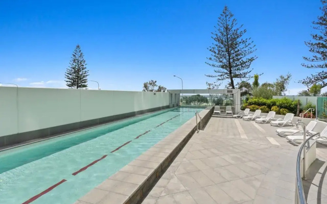 Luxury Beachfront Stay in Kirra
