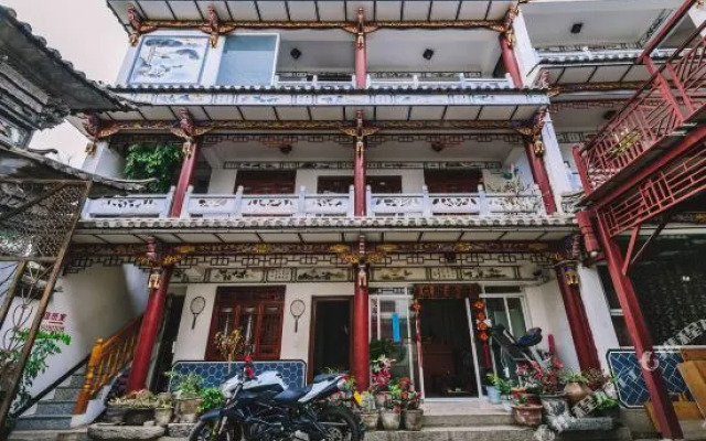 The Ming Yue Lou Hotel OF Dali