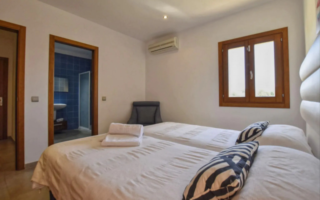 Luxurious country house with pool near the town of Alcudia