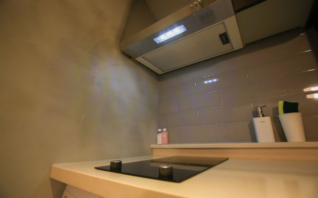 Hotel 2.4