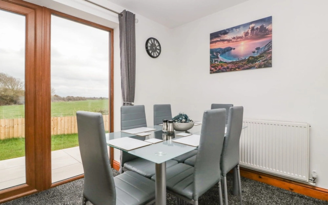 Delphine Lodge, Meadow View Lodges