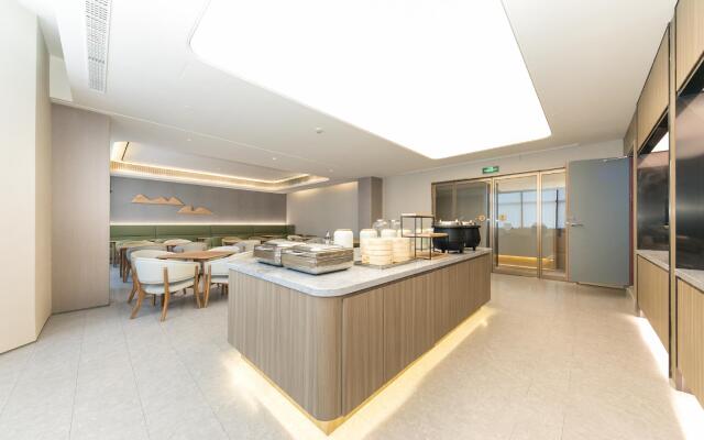 Ji Hotel Shanghai Hongqiao Maotai Road