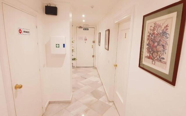 Fan Rooms Duquesa