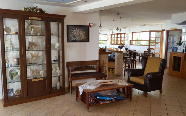 Amazones Village Suites