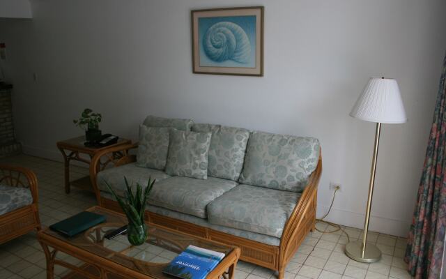 Hotel on the Cay
