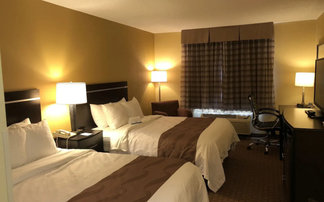 Quality Inn & Suites Sun Prairie Madison East
