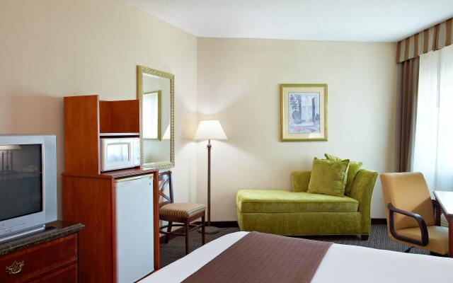 Holiday Inn Express Biloxi - Beach Blvd by IHG