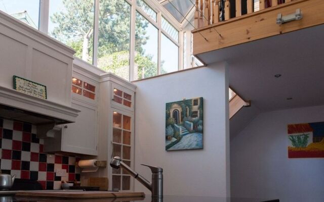 23 Hillsborough Road B&B