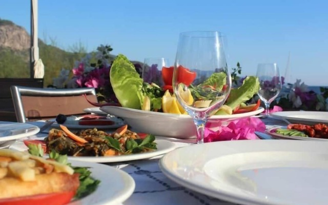 Ekincik Beach Hotel