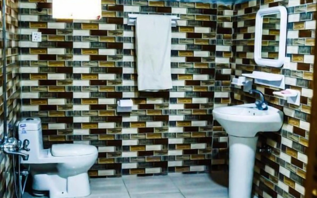 Hotel Kashmir Lodge Muzaffarabad