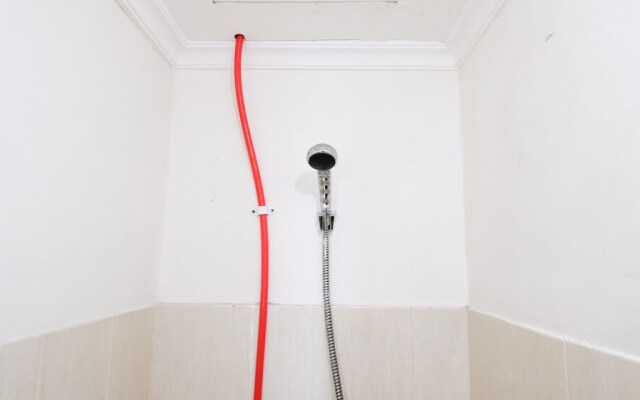 Cozy Stay Studio At Puncak Permai Apartment