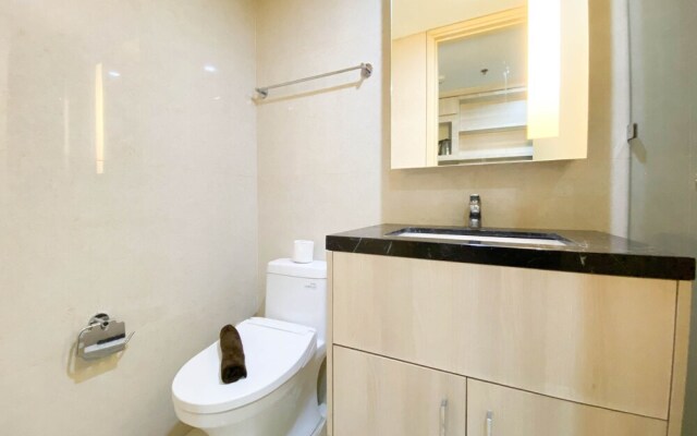 Nice And Elegant Studio Apartment At Warhol (W/R) Residence