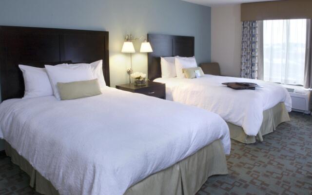 Hampton Inn & Suites Savannah-Airport